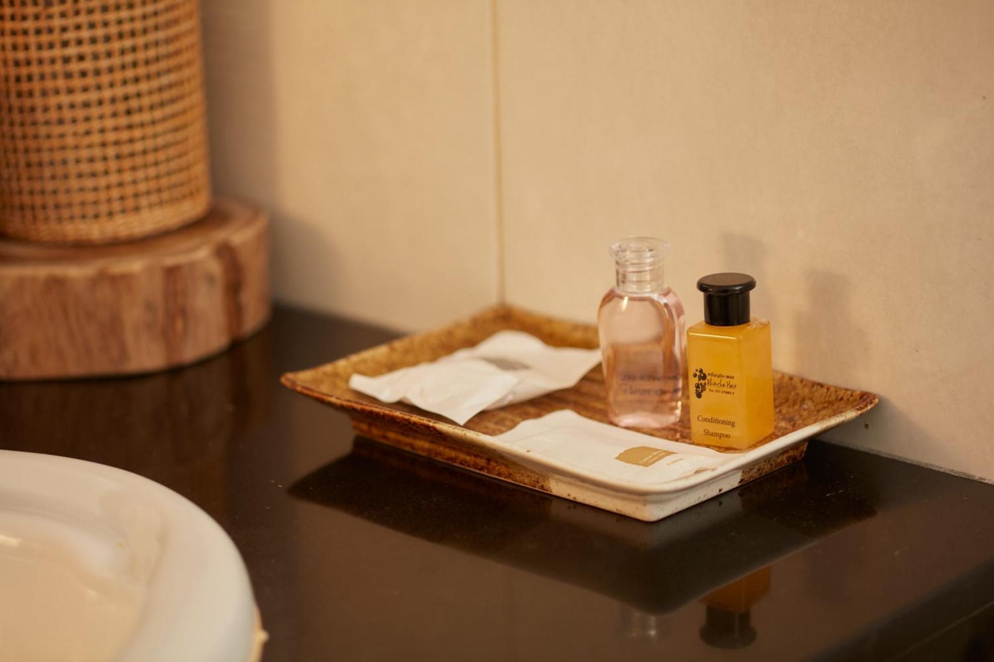 Rhienchai Place Hotel Surat Thani Zewnętrze zdjęcie