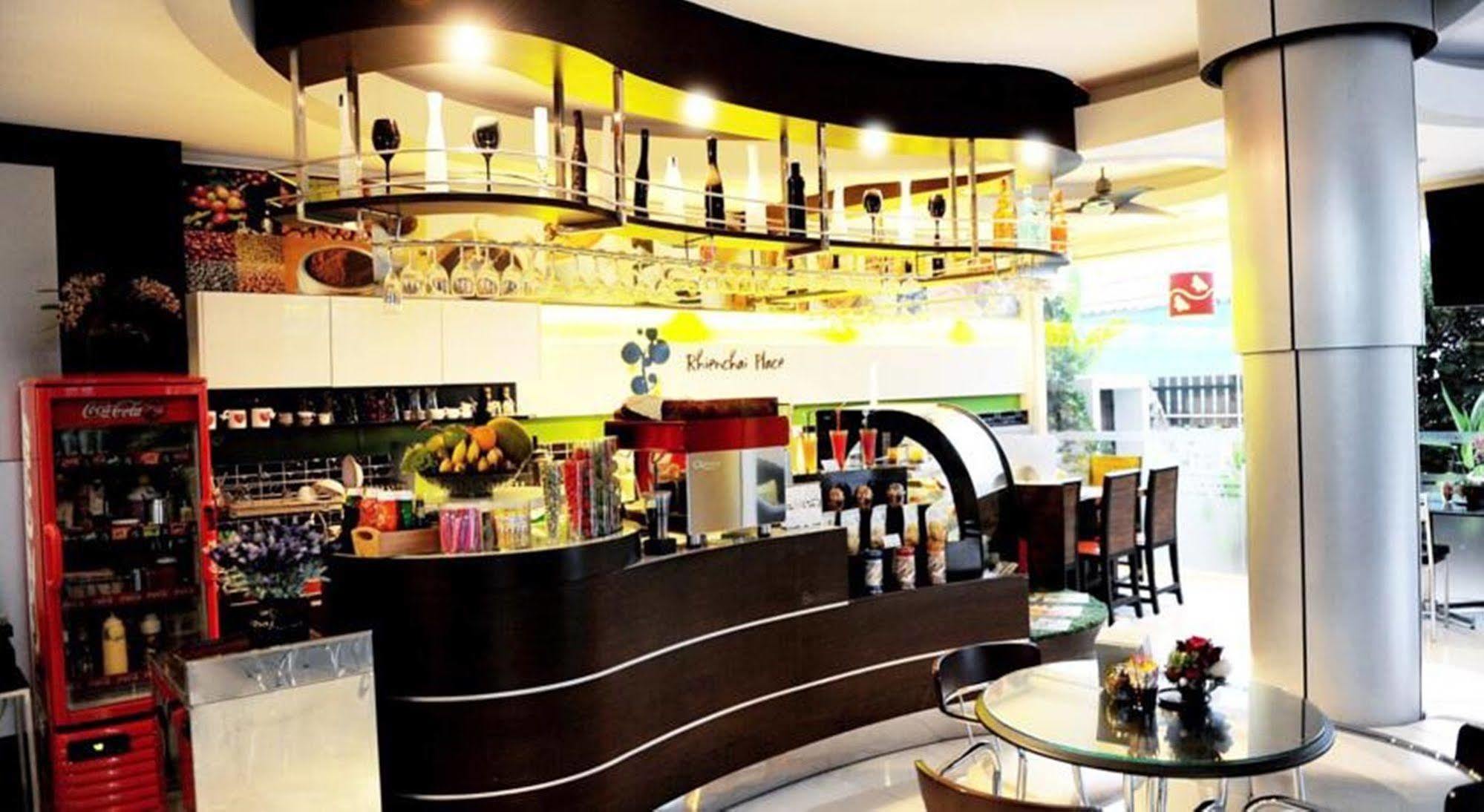 Rhienchai Place Hotel Surat Thani Zewnętrze zdjęcie